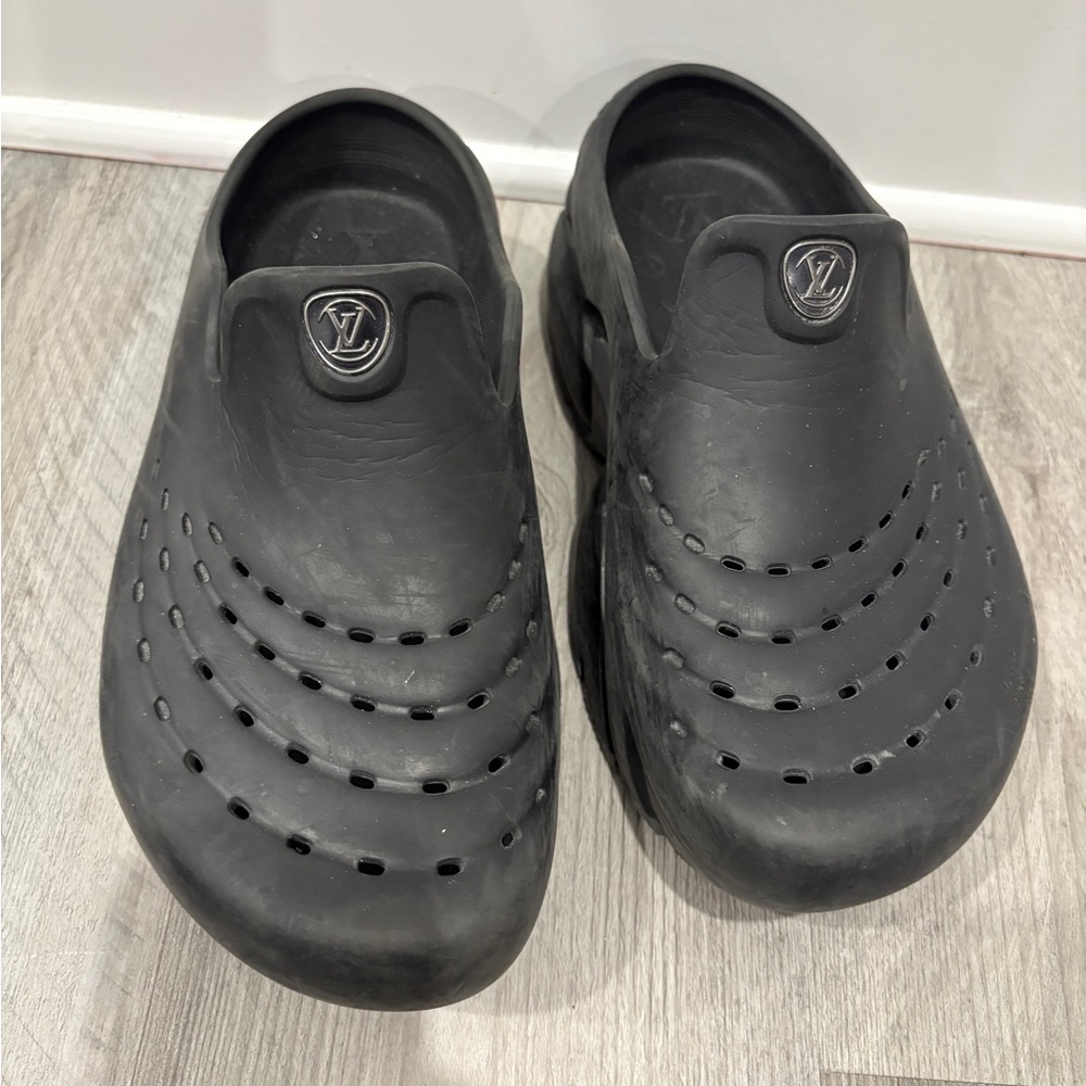 Mens Black Louis Vuitton crocs Black
